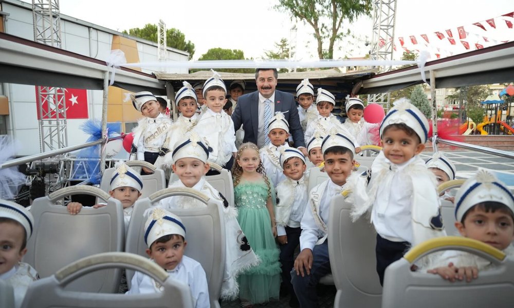 YENİŞEHİR BELEDİYE BAŞKANI ERCAN ÖZEL: ‘BEŞİKTEN MEZARA KADAR YANINIZDAYIZ’