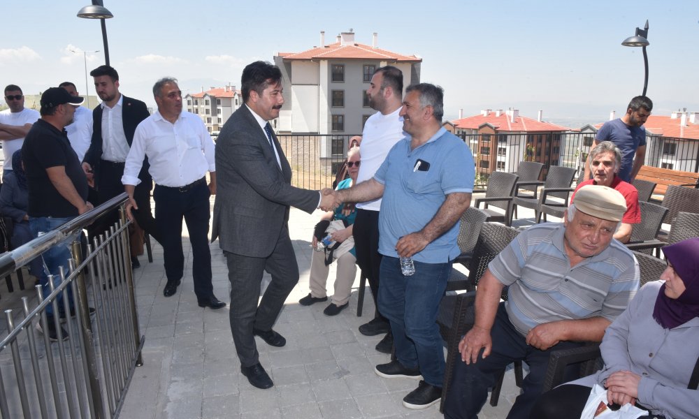 Subaşı TOKİ'de Anahtarlar Teslim Edildi