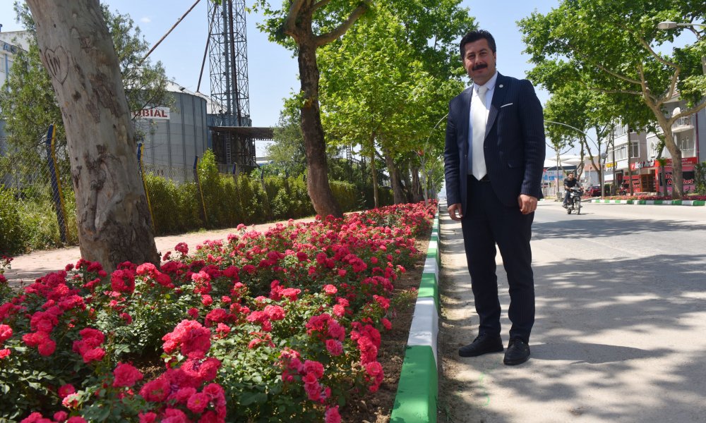 Yenişehir’in vitrininde bahar havası… 